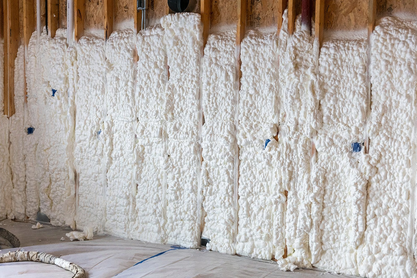 Closed-cell foam insulation